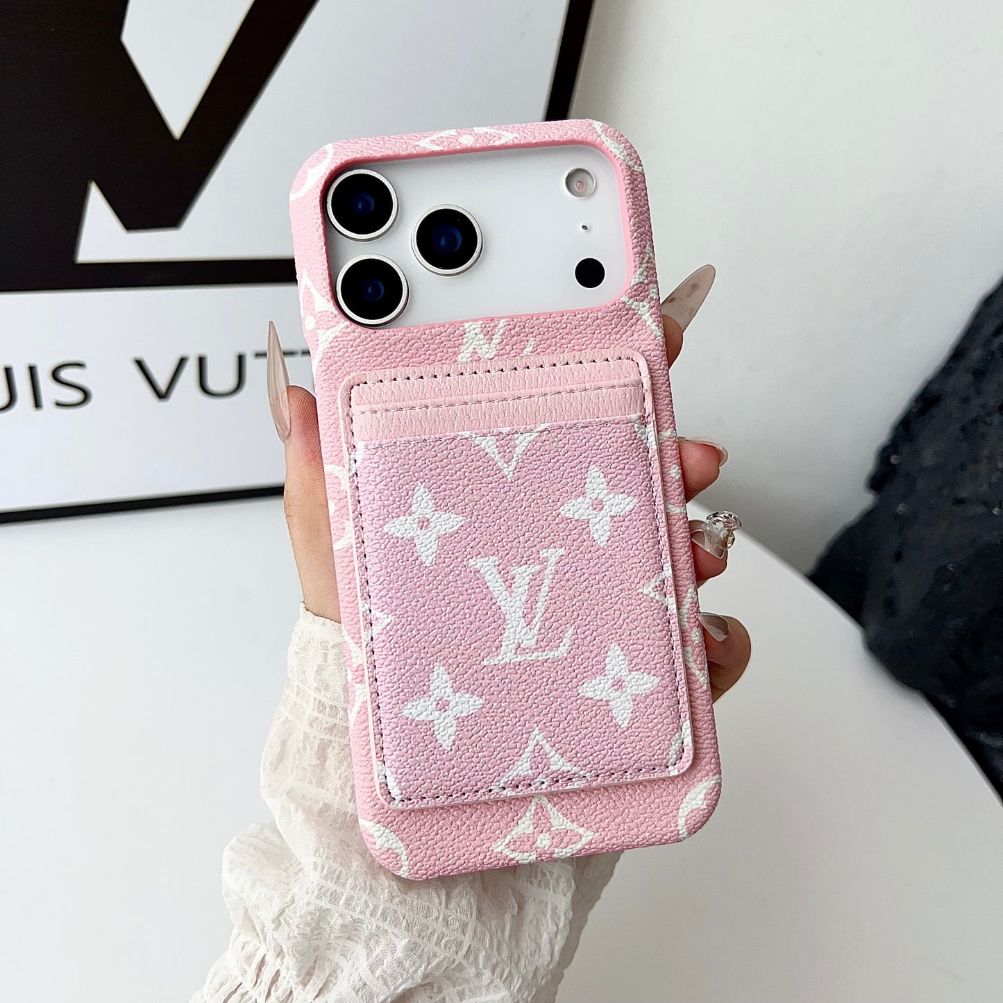 LV143